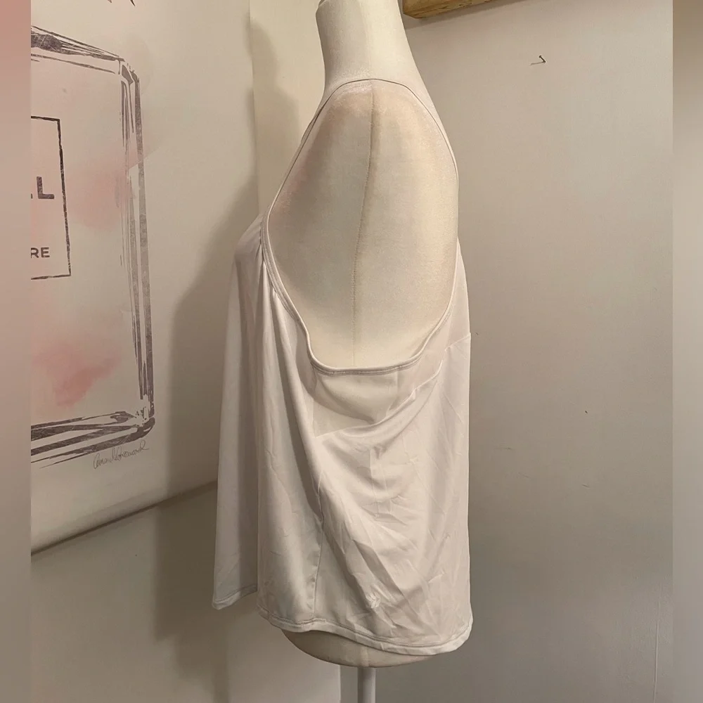 All In Motion Tank Top Size XL White
